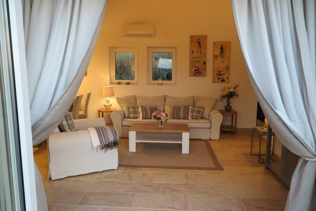 Villa Arillas Hillside 2 - Mediterranean *